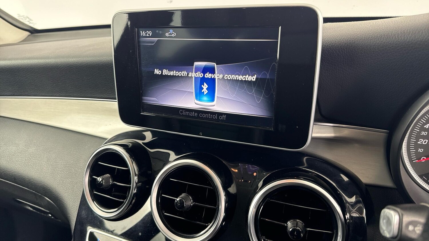 Used Mercedes-Benz GLC 2019 for sale - 78020015: Photo 31