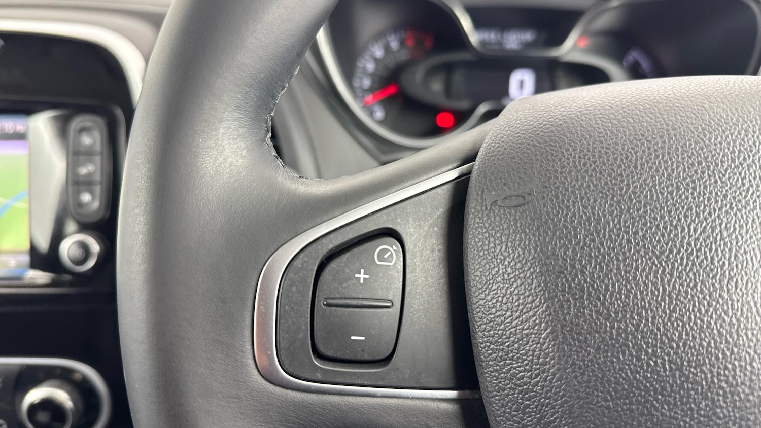 Used Renault Captur 2018 for sale - 77969751: Photo 19