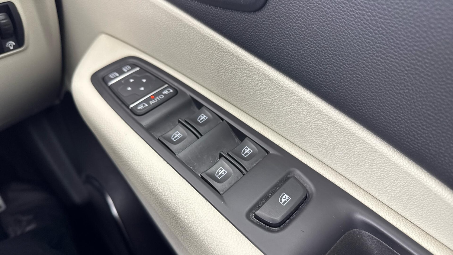 Used Renault Captur 2018 for sale - 77969751: Photo 21