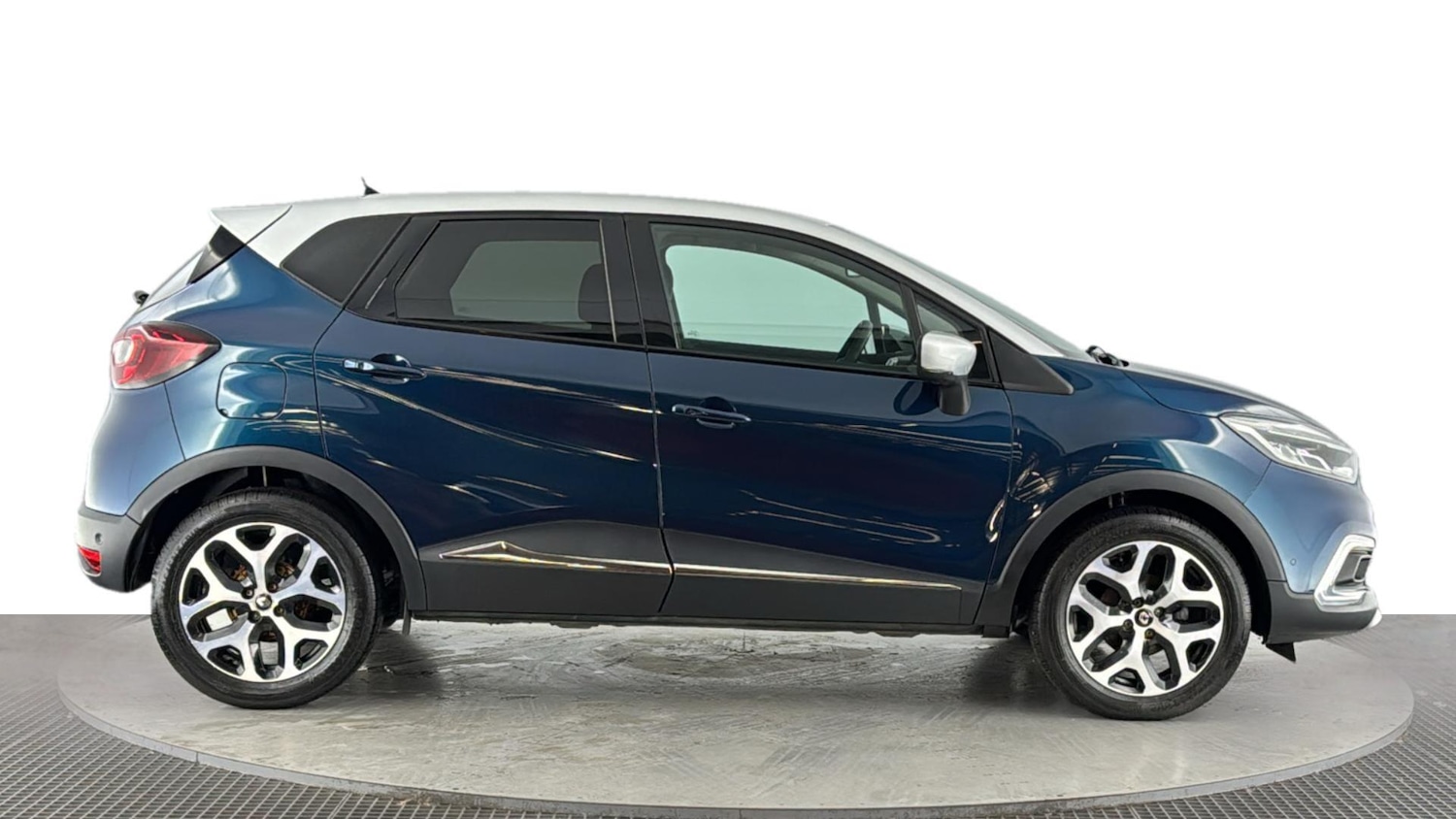 Used Renault Captur 2018 for sale - 77969751: Photo 3