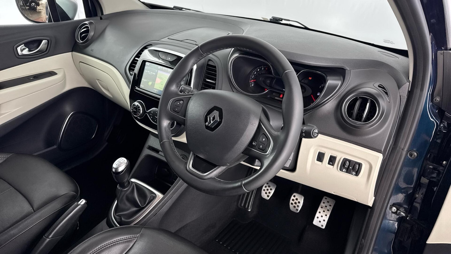 Used Renault Captur 2018 for sale - 77969751: Photo 9