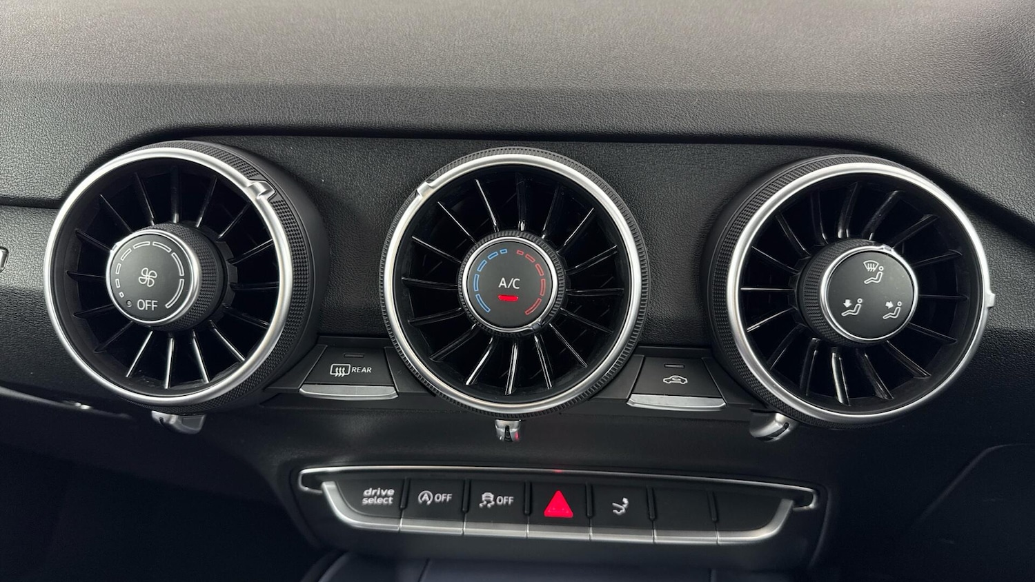 Used Audi TT 2019 for sale - 77994075: Photo 19