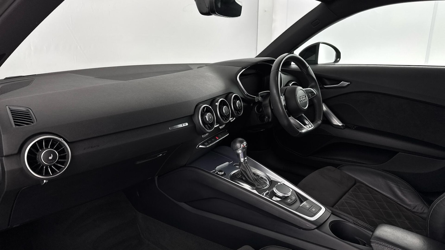 Used Audi TT 2019 for sale - 77994075: Photo 9