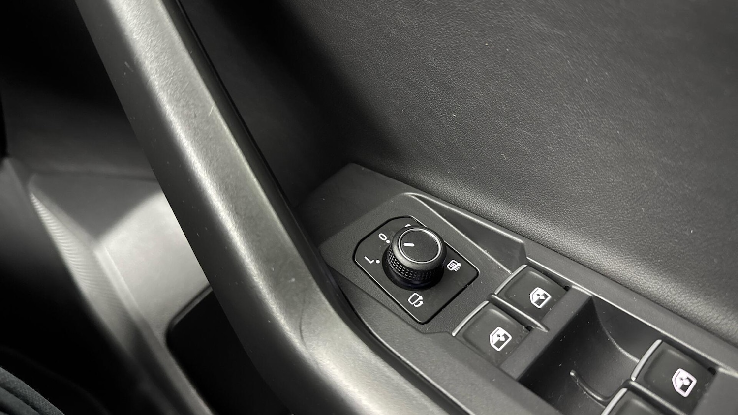 Used Volkswagen T-Cross 2025 for sale - 77737905: Photo 31