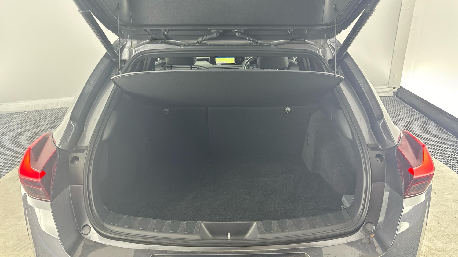 Used Lexus UX for sale - 78184878: Photo 15