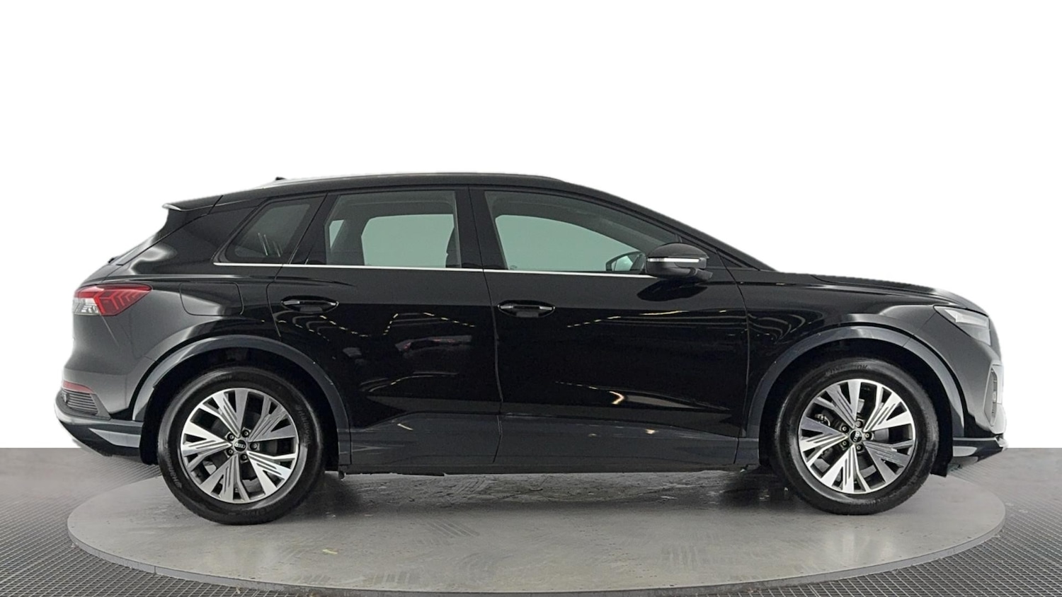 Used Audi Q4 e-tron 2022 for sale - 76197779: Photo 3