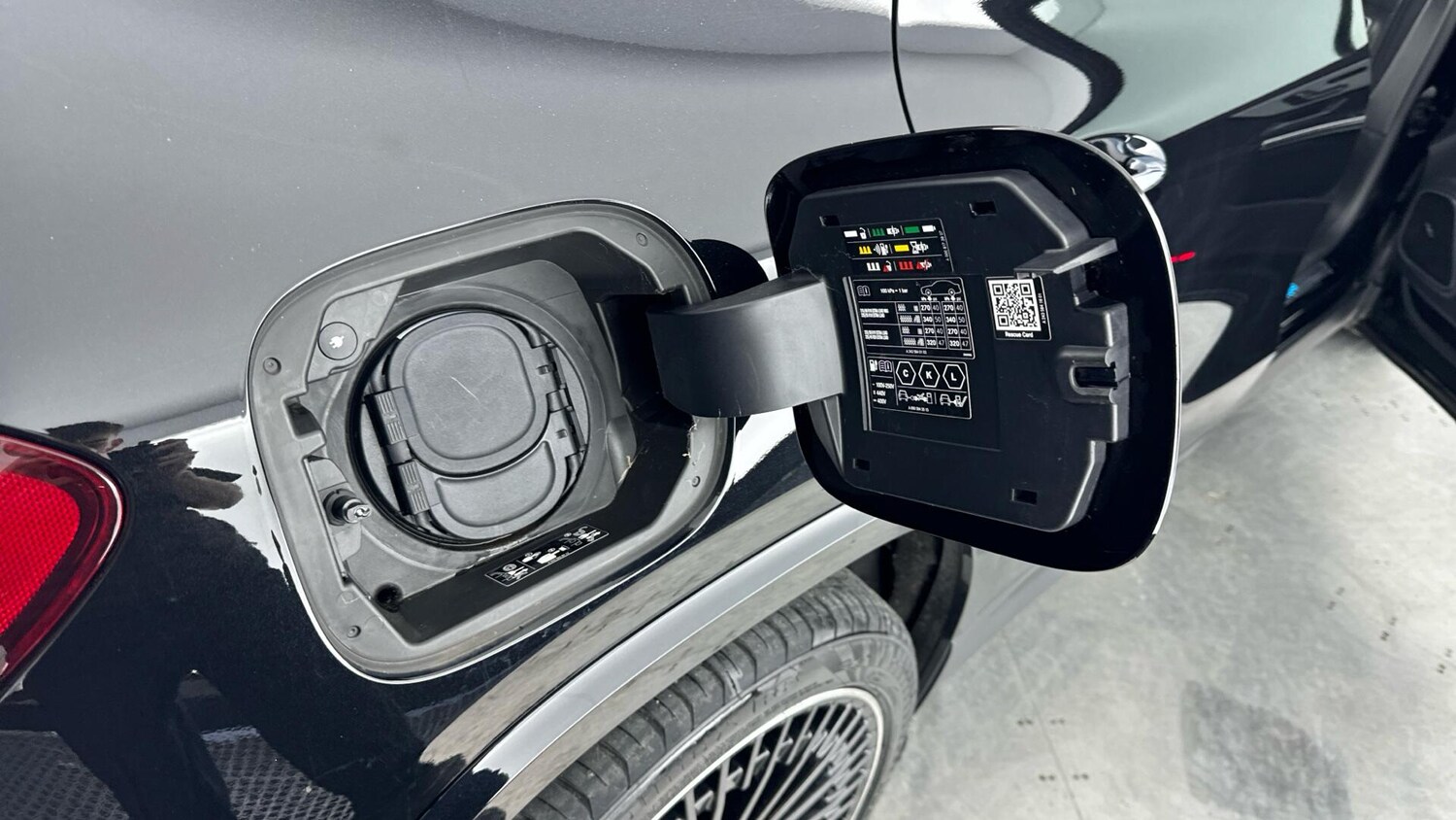 Used Mercedes-Benz EQA 2024 for sale - 78034601: Photo 16