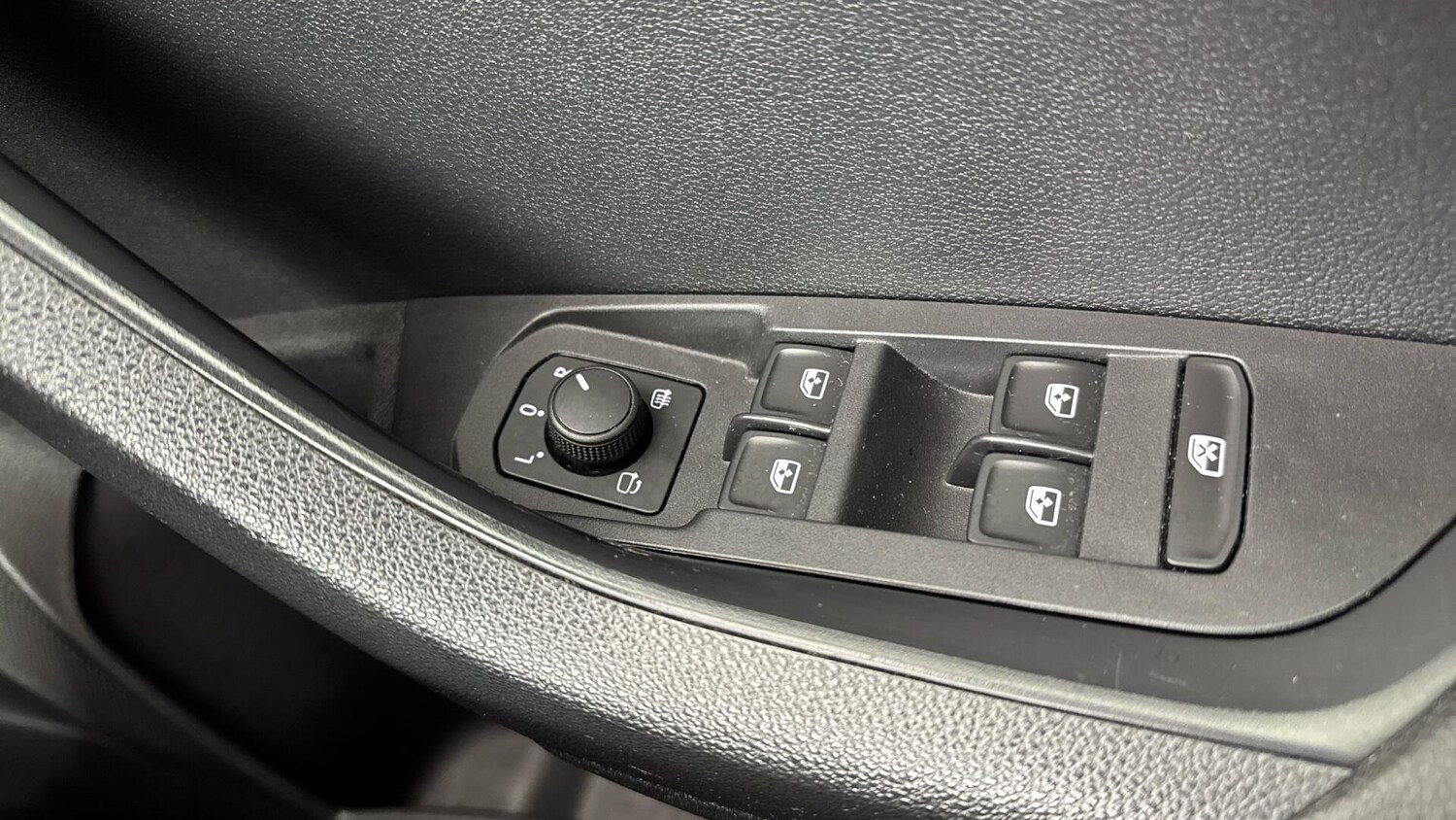 Used Skoda Karoq 2021 for sale - 77908408: Photo 20