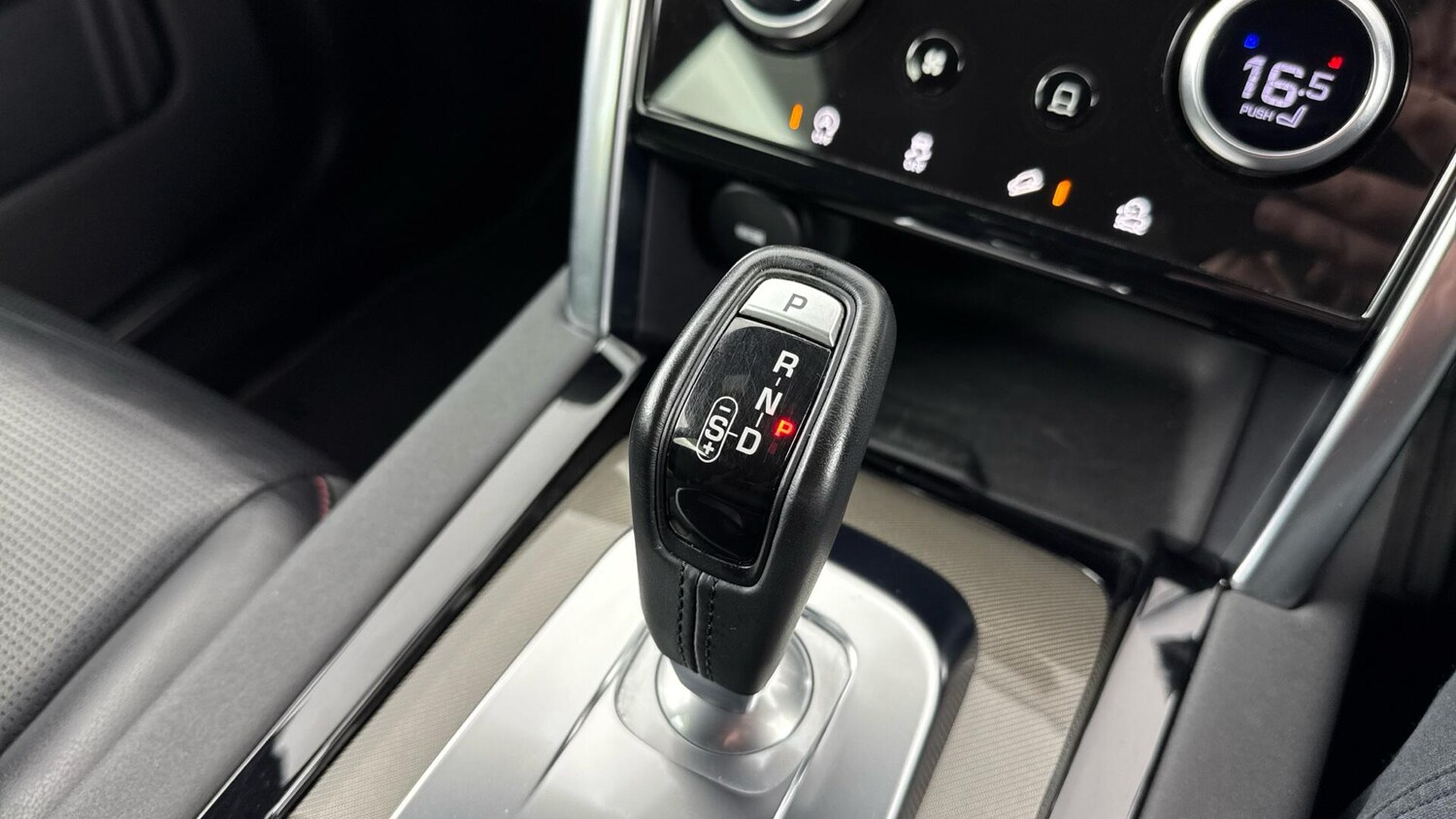 Used Land Rover Discovery Sport 2020 for sale - 78184934: Photo 24