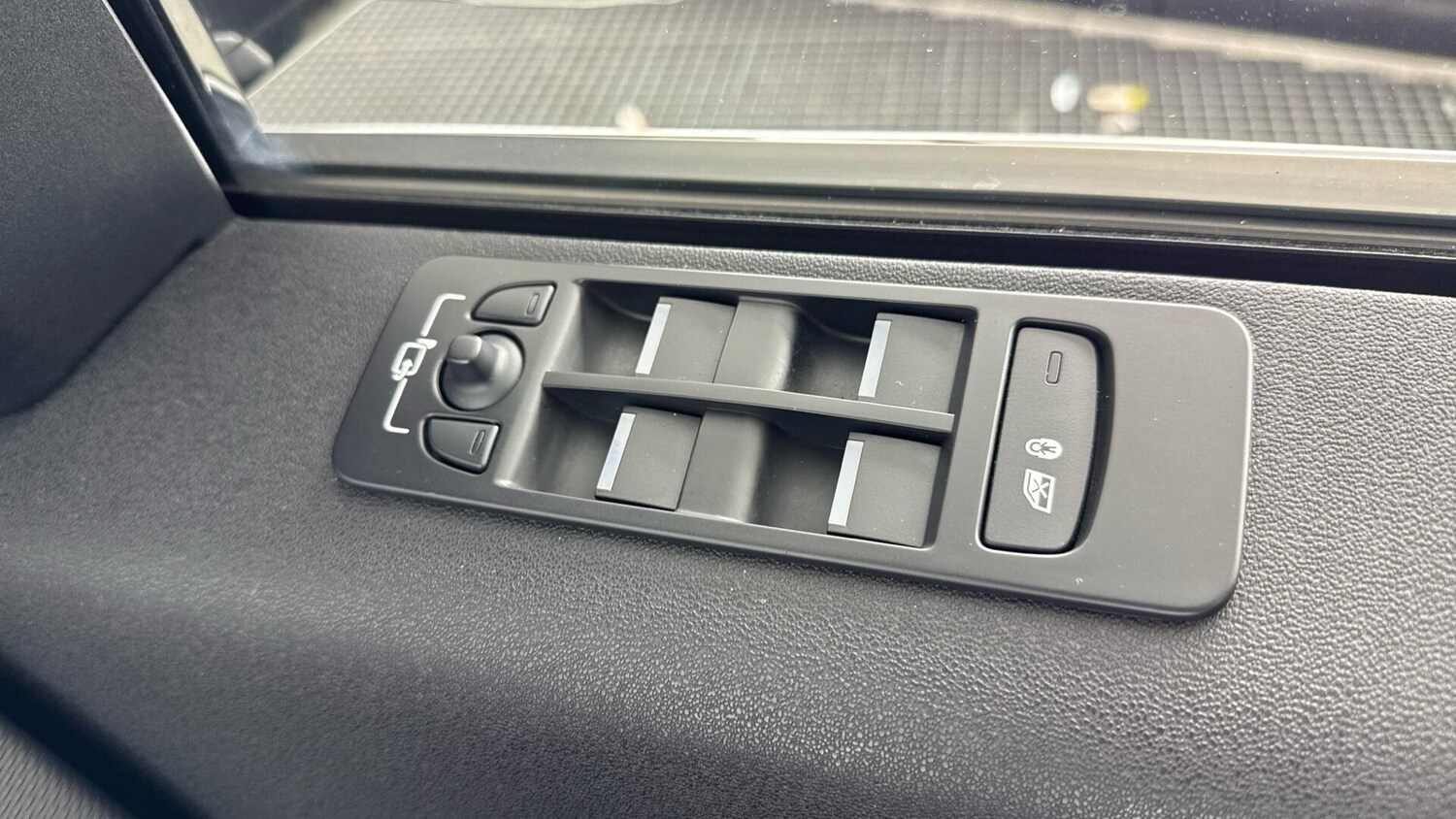 Used Land Rover Discovery Sport 2020 for sale - 78184934: Photo 29