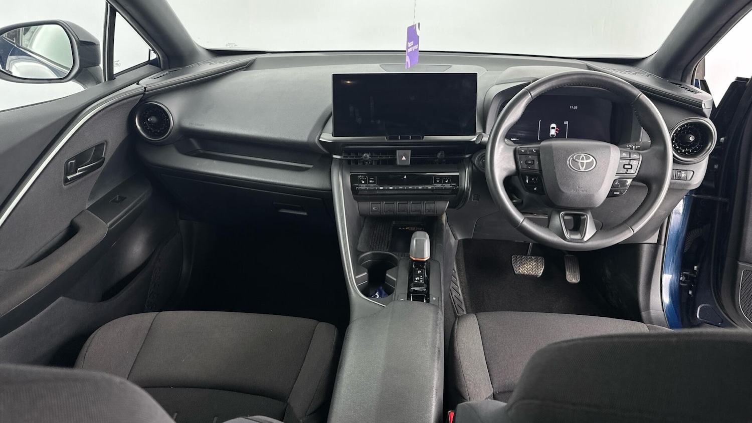 Used Toyota C-HR 2024 for sale - 77646566: Photo 11