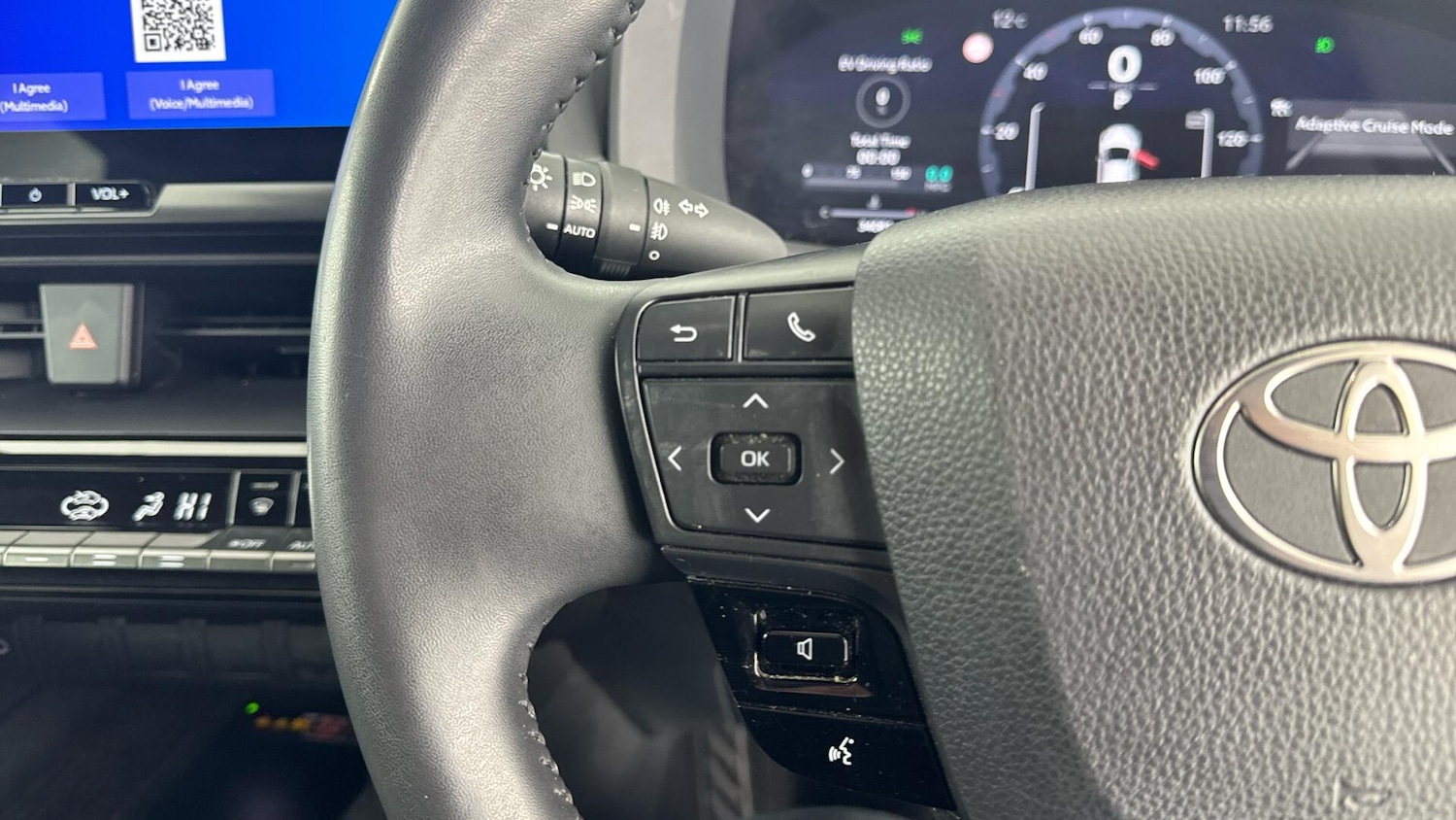 Used Toyota C-HR 2024 for sale - 77646566: Photo 18