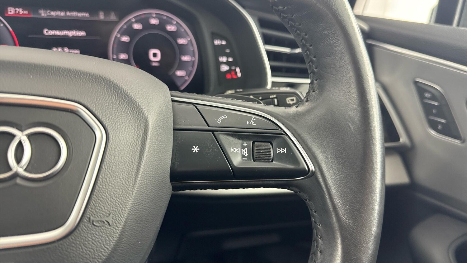 Used Audi Q7 for sale - 77807632: Photo 16