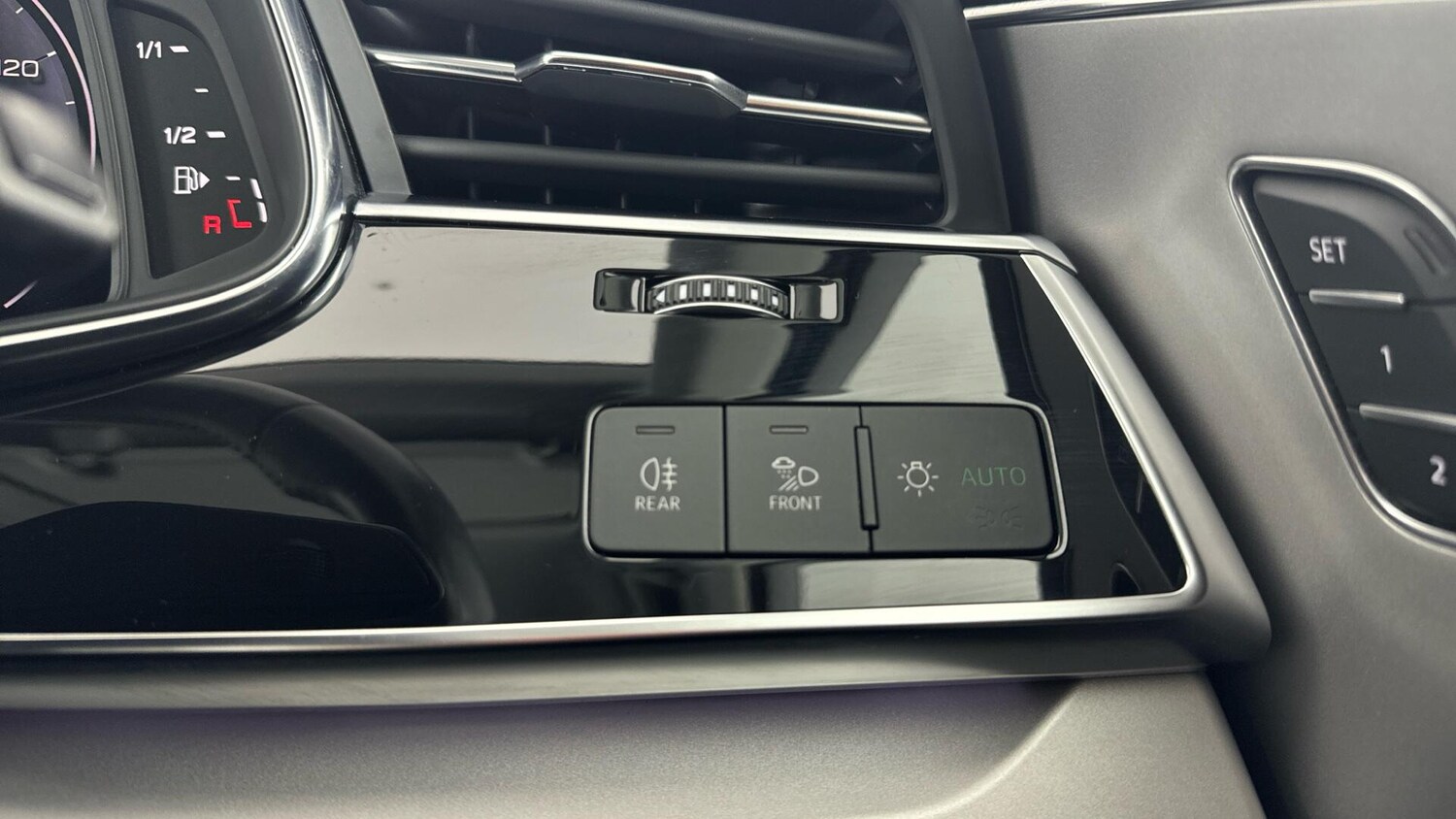 Used Audi Q7 for sale - 77807632: Photo 33