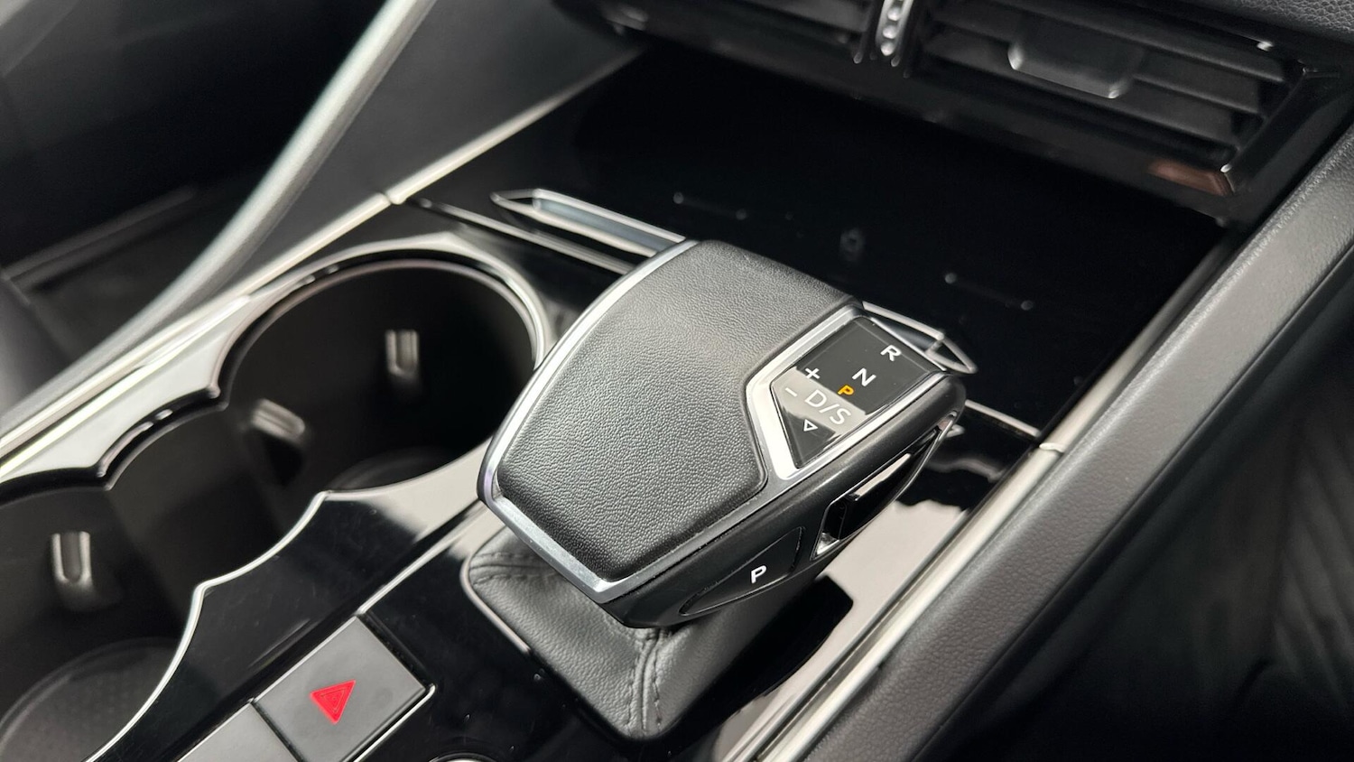 Used Volkswagen Touareg 2023 for sale - 78184907: Photo 19