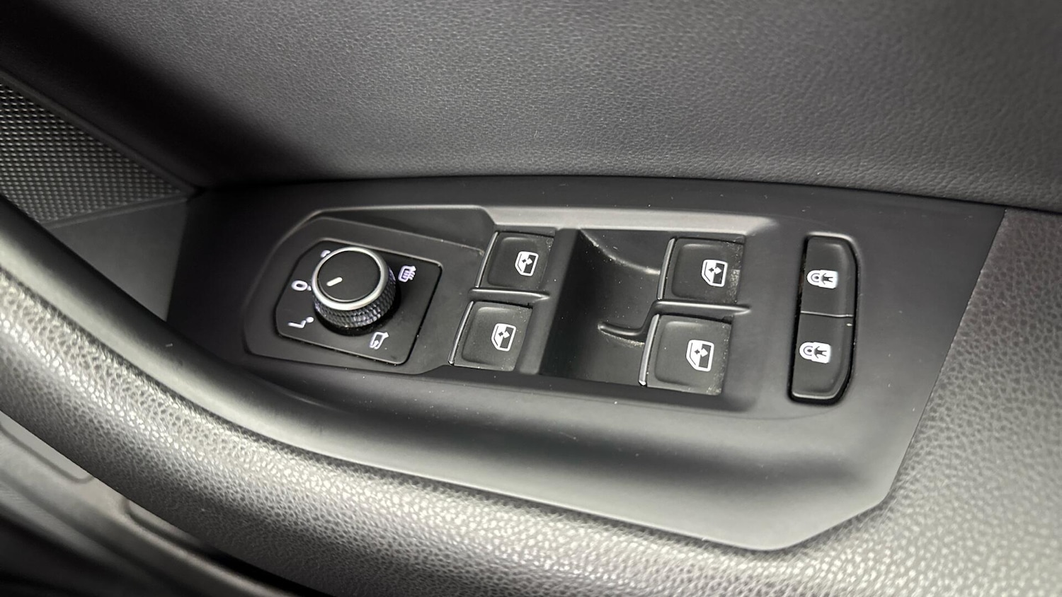 Used Volkswagen Touareg 2023 for sale - 78184907: Photo 22