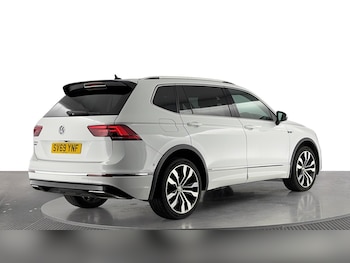 Used Volkswagen Tiguan Allspace 2019 for sale - 79268560: Photo