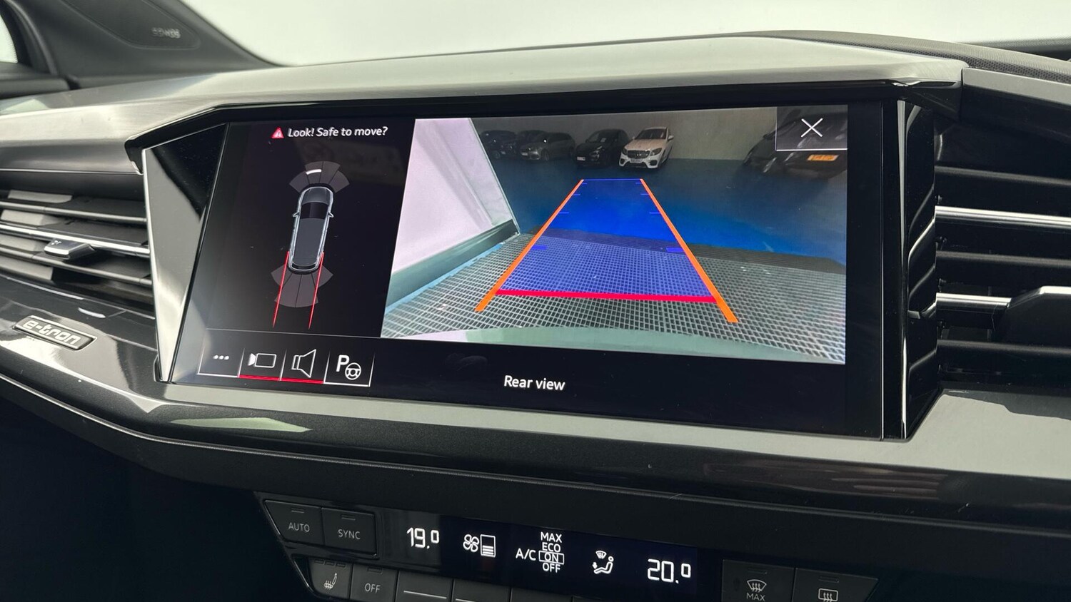 Used Audi Q4 e-tron 2022 for sale - 77351845: Photo 35