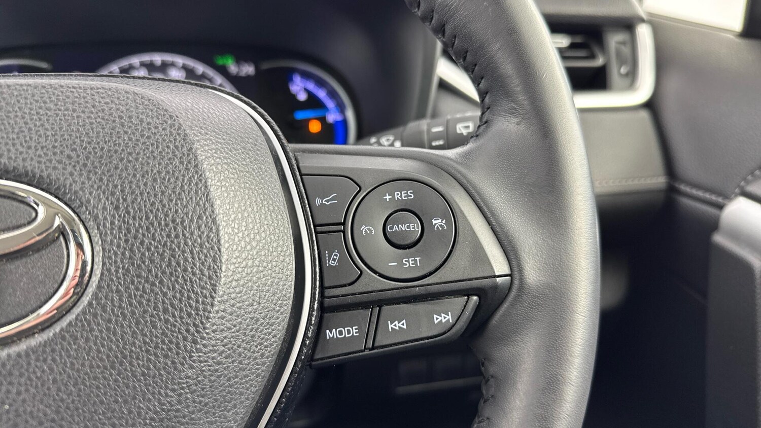 Used Toyota RAV4 2020 for sale - 77882126: Photo 19