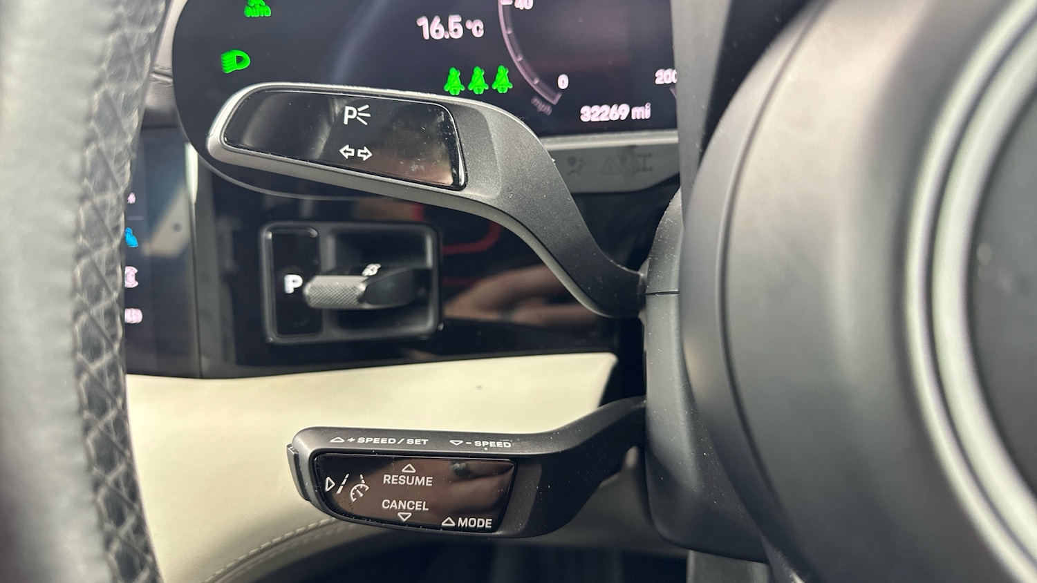 Used Porsche Taycan 2022 for sale - 76142803: Photo 20