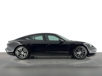 Used Porsche Taycan 2022 for sale - 76142803: Photo 3