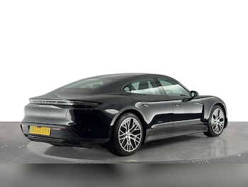 Used Porsche Taycan 2022 for sale - 76142803: Photo 4