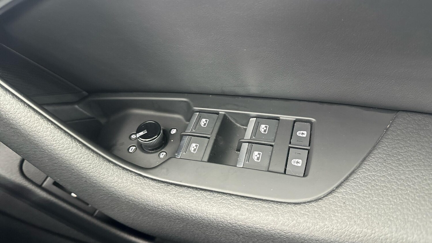 Used Audi A6 Saloon 2023 for sale - 77306258: Photo 32