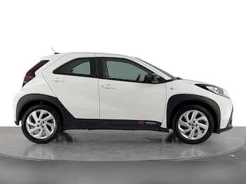 Used Toyota Aygo X 2023 for sale - 79697904: Photo