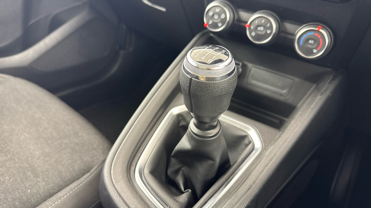 Used Renault Clio 2020 for sale - 76144479: Photo 52