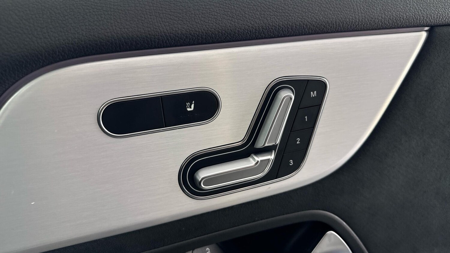 Used Mercedes-Benz EQA for sale - 77882064: Photo 27