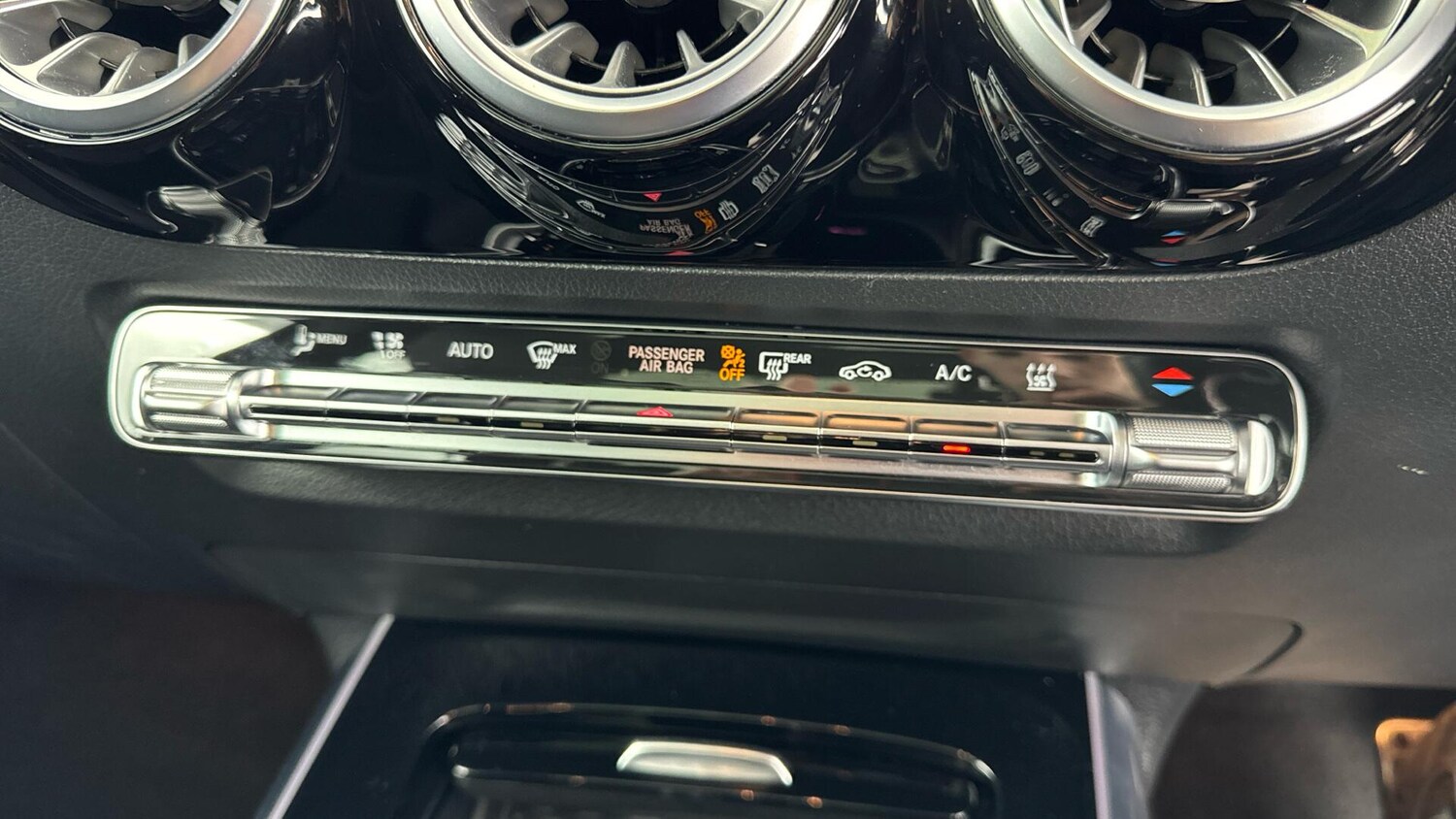 Used Mercedes-Benz EQA for sale - 77882064: Photo 31