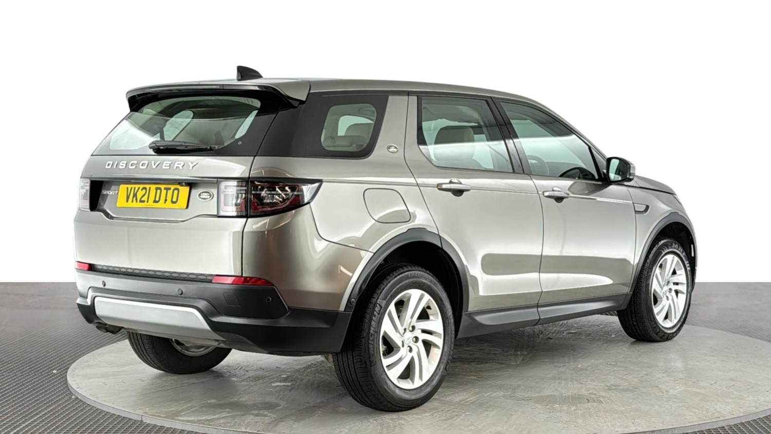 Used Land Rover Discovery Sport 2021 for sale - 77852963: Photo 4