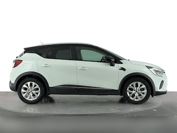 Used Renault Captur 2020 for sale - 79495866: Photo