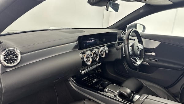 Used Mercedes-Benz CLA 2022 for sale - 76211380: Photo 10