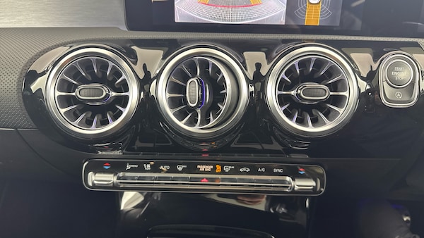 Used Mercedes-Benz CLA 2022 for sale - 76211380: Photo 19