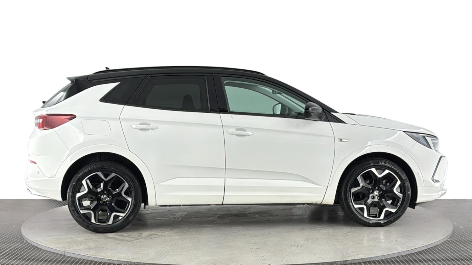 Used Vauxhall Grandland 2024 for sale - 77969758: Photo 3