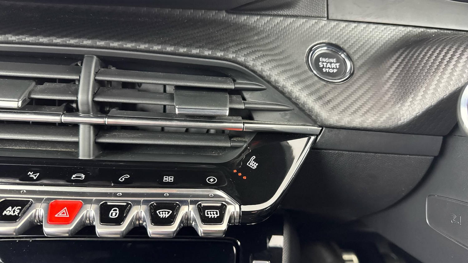 Used Peugeot 2008 2022 for sale - 77939567: Photo 28