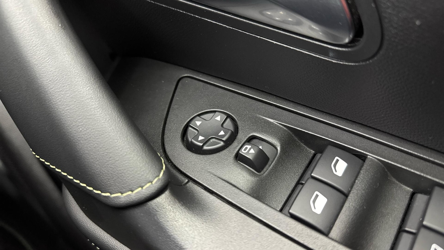 Used Peugeot 2008 2022 for sale - 77939567: Photo 30