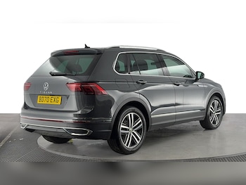 Used Volkswagen Tiguan 2020 for sale - 75546458: Photo