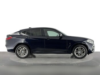 Used BMW X4 2020 for sale - 77823909: Photo