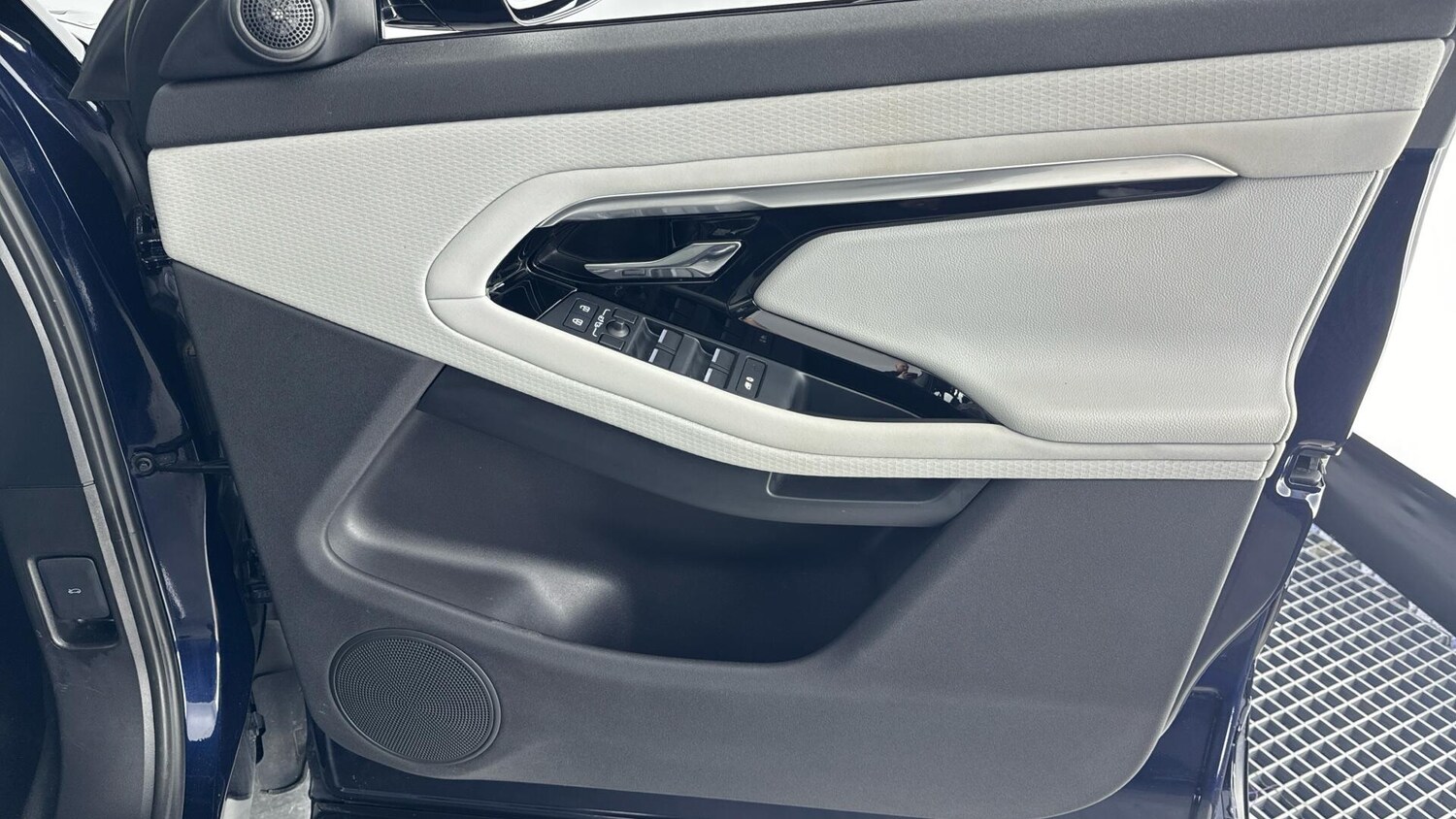 Used Land Rover Range Rover Evoque 2023 for sale - 78157618: Photo 22