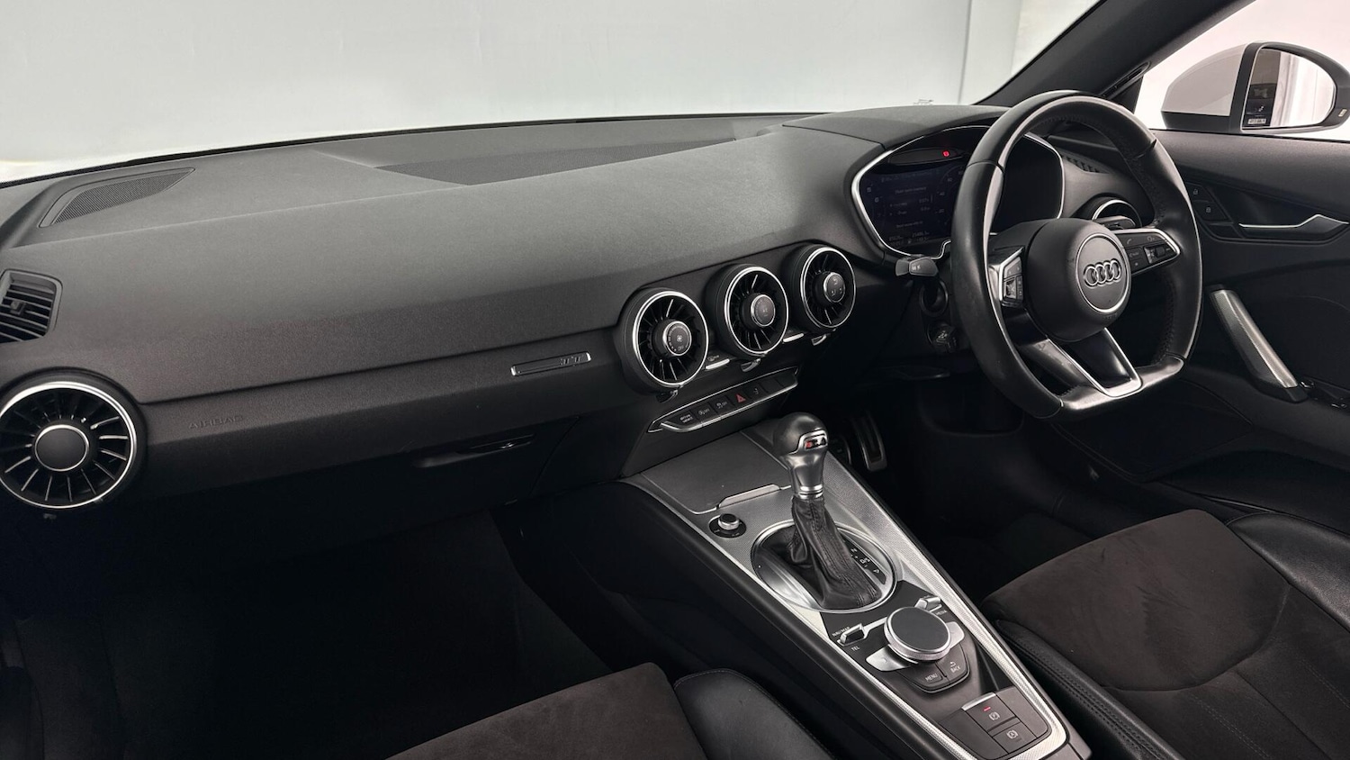 Used Audi TT 2018 for sale - 77769232: Photo 10