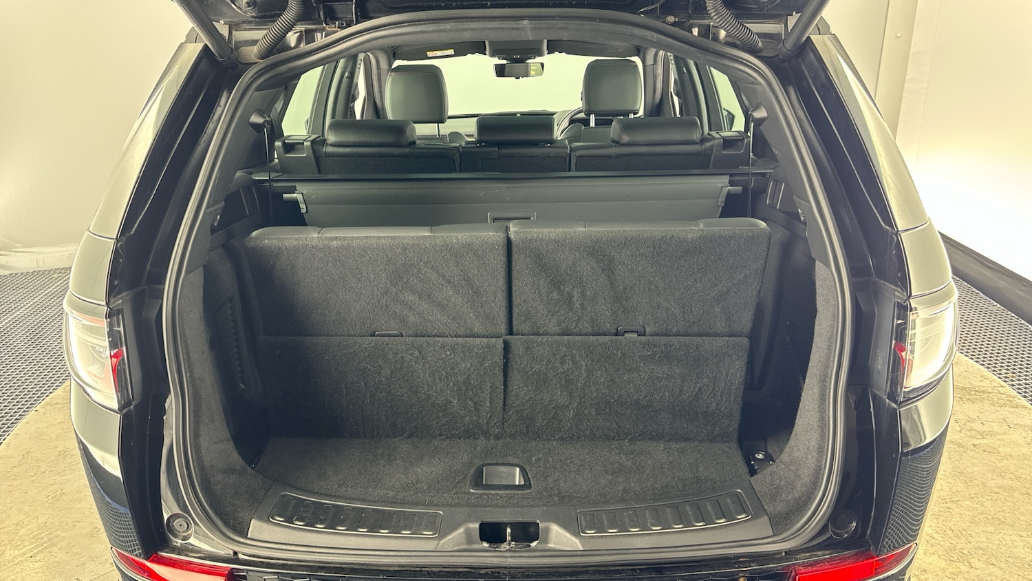 Used Land Rover Discovery Sport 2019 for sale - 76194615: Photo 15