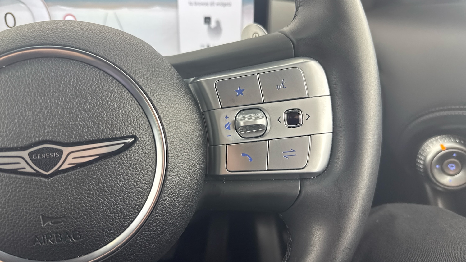 Used Genesis GV60 2023 for sale - 76197775: Photo 21
