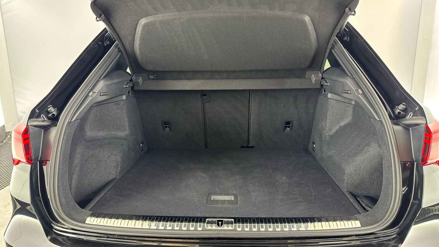 Used Audi Q3 2020 for sale - 77993982: Photo 15