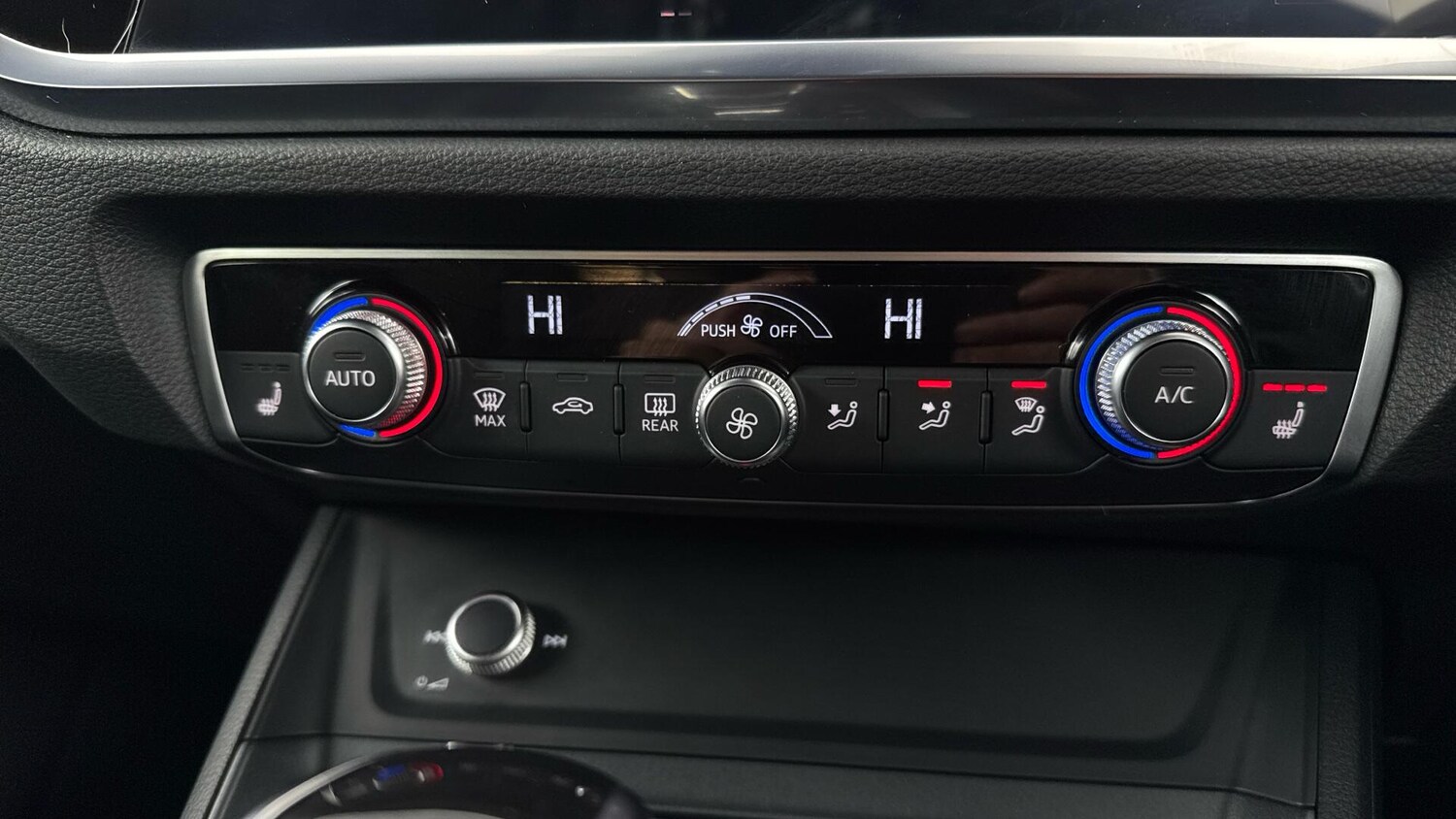 Used Audi Q3 2020 for sale - 77993982: Photo 21