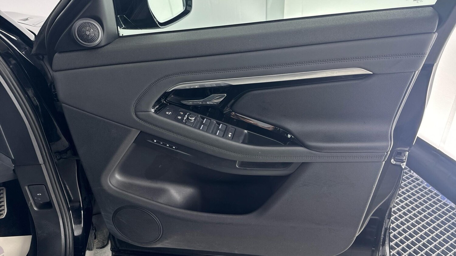 Used Land Rover Range Rover Evoque for sale - 77924933: Photo 24