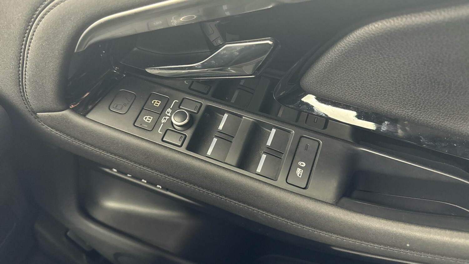 Used Land Rover Range Rover Evoque for sale - 77924933: Photo 33