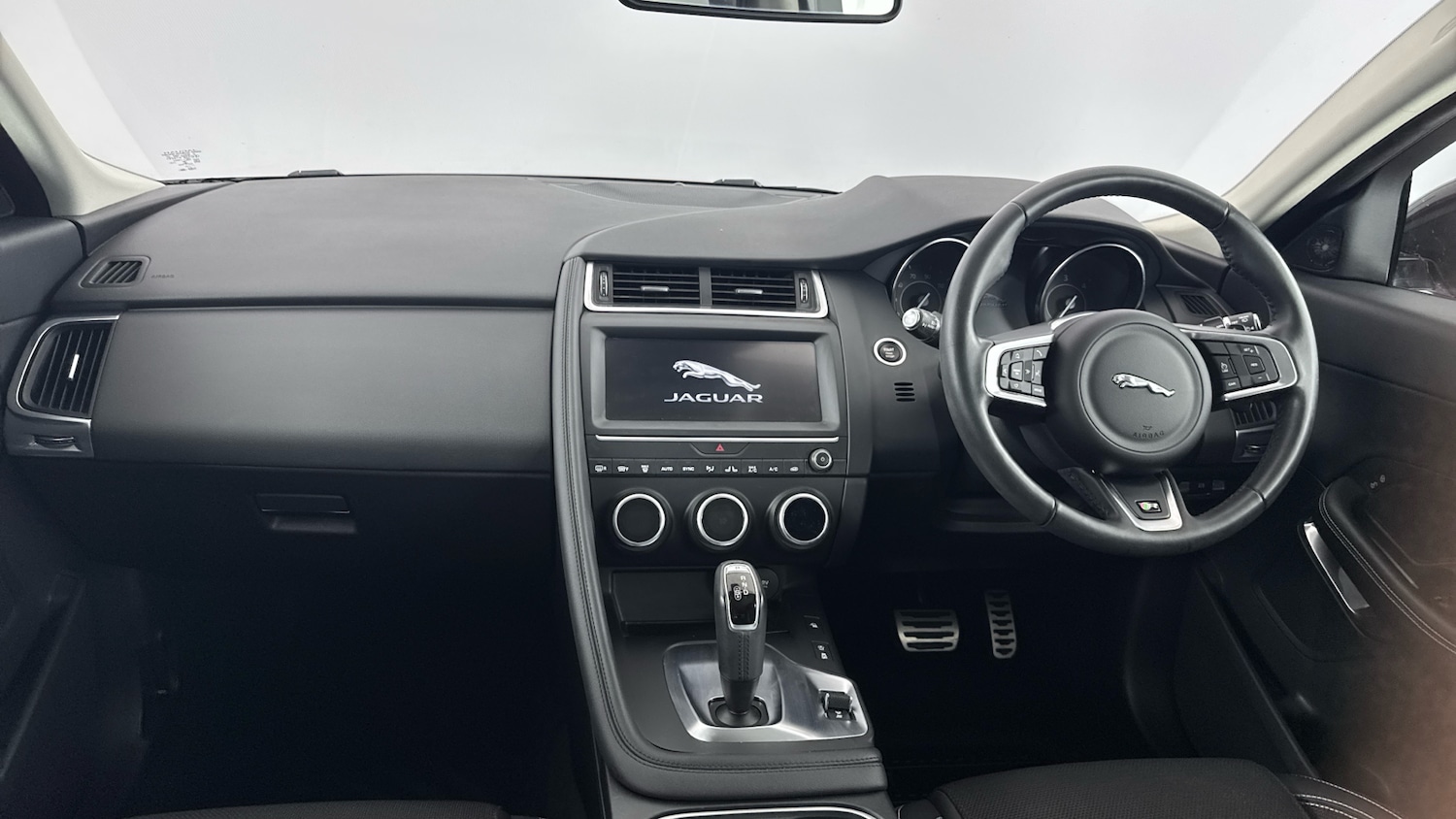 Used Jaguar E-Pace 2020 for sale - 76007410: Photo 11