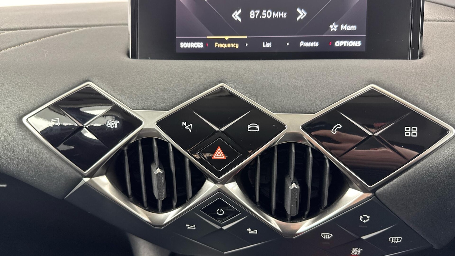 Used DS Automobiles DS 3 2021 for sale - 77993297: Photo 16